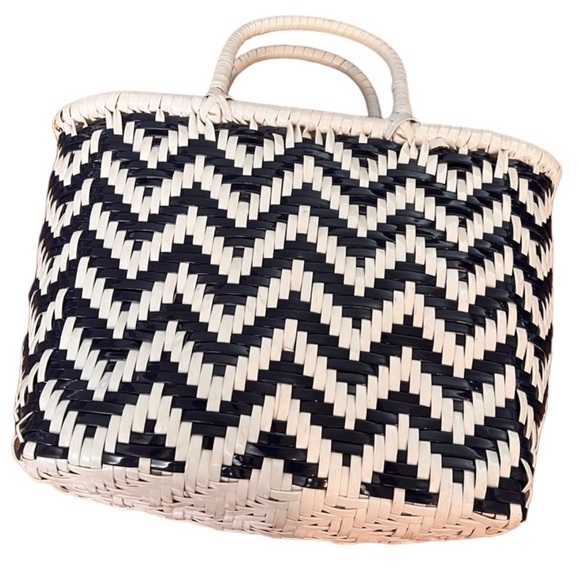 Vintage Navy Blue White Plastic Woven Chevron Handbag